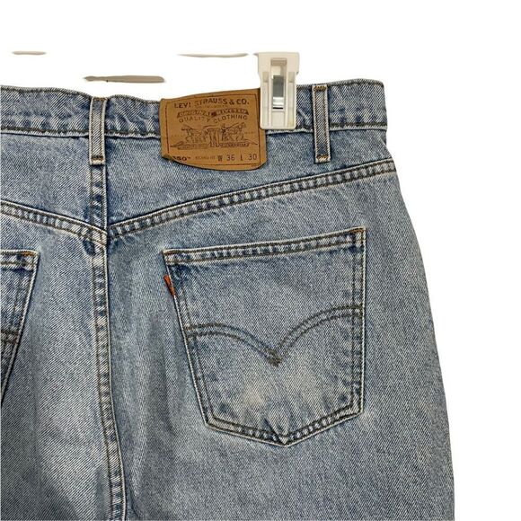 Levi’s 36x30 550 Light Wash Relaxed Fit Jeans - Picture 3 of 5